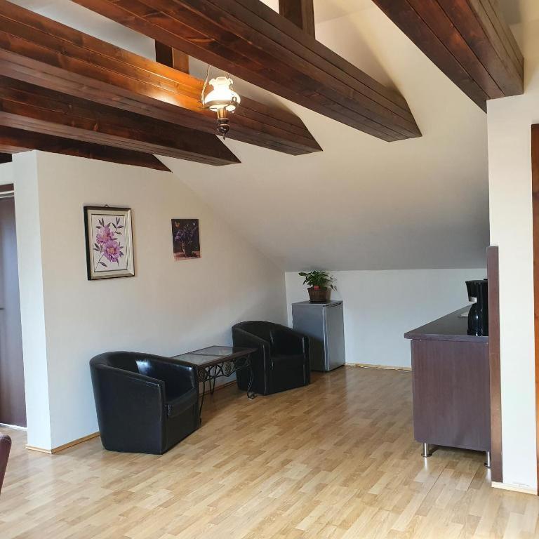 Vila De la Lugas Oradea Bagian luar foto